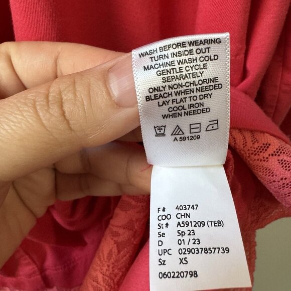 LOGO by Lori Goldstein Rayon Tunic Top with Lace Hem Tea Berry Pockets Sz XS - Picture 8 of 16